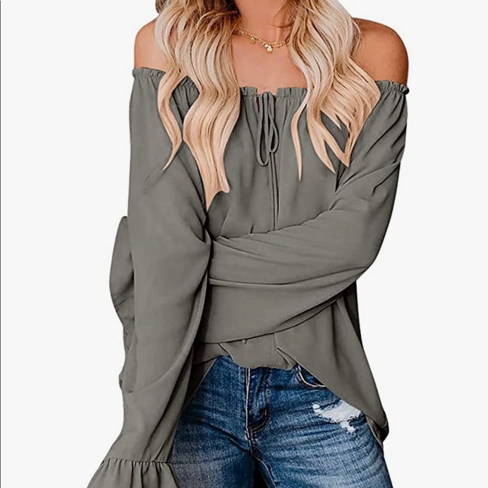 Off the shoulder blouse never worn